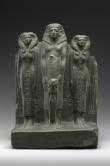 ウクホテプ二世と家族の群像彫刻
