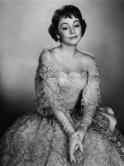 Olivia de Havilland, robe de Dior, 1955