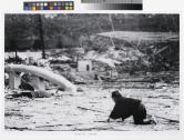 地を這う老婆(茂里町付近、南1.2km)1945年8月10日昼過ぎ